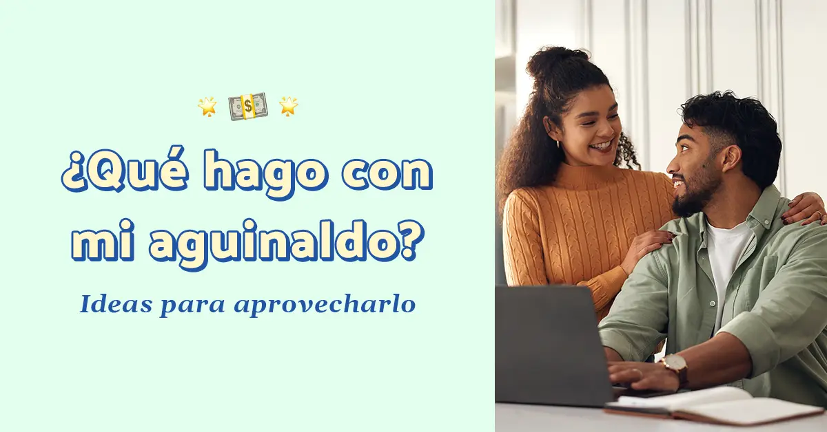 pareja frente al computador